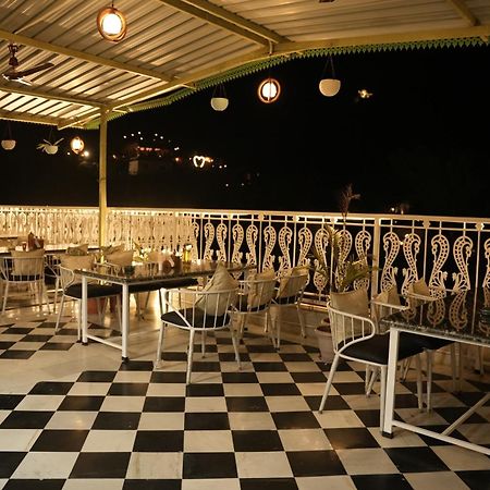 Hotel Karohi Villa Udaipur Exterior foto