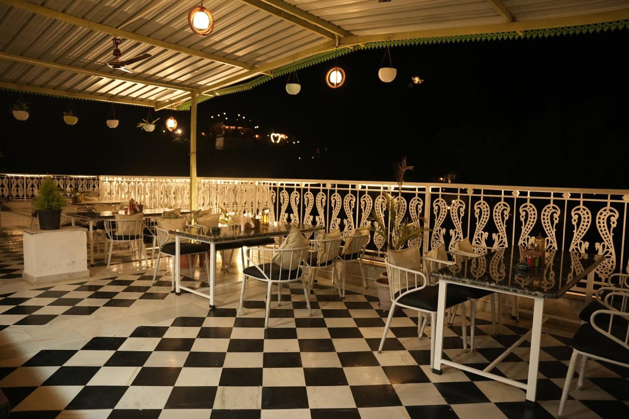 Hotel Karohi Villa Udaipur Exterior foto